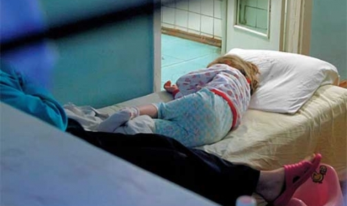 В оздоровительных лагерях 600 детей отравились и 13 погибли