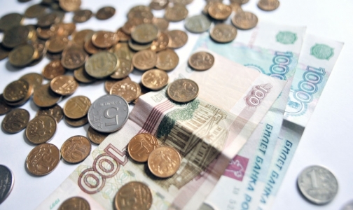 Зарплаты голодающим в больнице Петра Великого поднимут на 20-25%