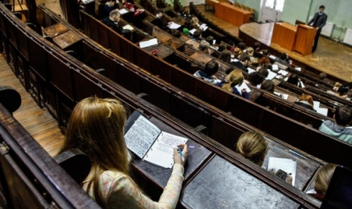 Сколько стоит профессия врача в Петербурге в 2014 году