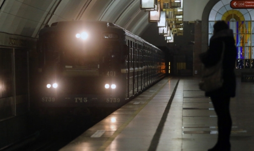 Летом в петербургском метро могут появиться вагоны для инвалидов и беременных