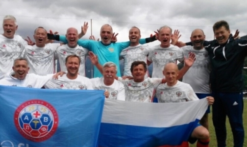 Российские врачи стали двукратными чемпионами мира по футболу