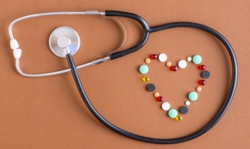 Петербуржцев после инфарктов и операций на сердце будут год лечить бесплатными лекарствами