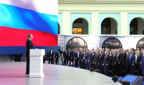 Путин предложил снять «возрастные ограничения» с земских докторов и развивать реабилитацию