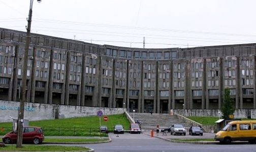 Город выделит деньги на ремонт больницы