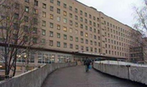 В Александровской больнице пациенты поднимаются на 9-й этаж пешком