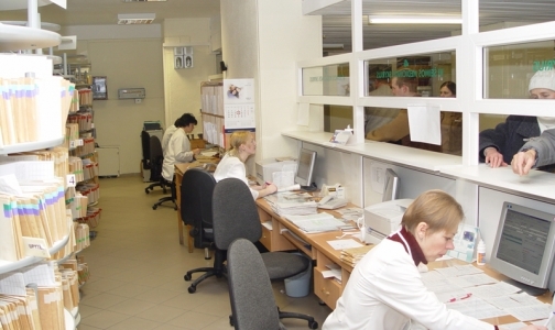 Размещение офиса страховой медицинской организации в поликлинике — почва для коррупции