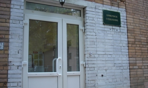 Слухи о рухнувшей стене в 17-м роддоме сильно преувеличены