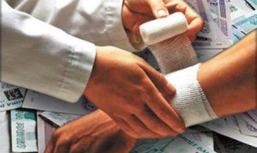 Медведев рассказал, сколько государство потратит на лечение россиян в 2014 году