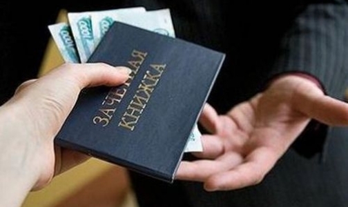 В медицинском вузе Петербурга нашли преподавателя, бравшего взятки за зачеты