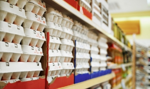 Крупнейшие супермаркеты Петербурга уличили в продаже некачественных продуктов