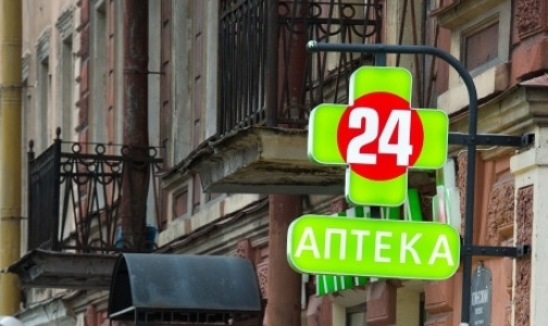 Медведев предложил продавать лекарства на спирту только по рецепту