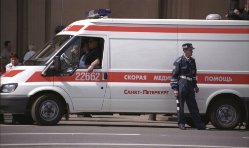 С криками «я — полицейский» петербуржец избивал врача
