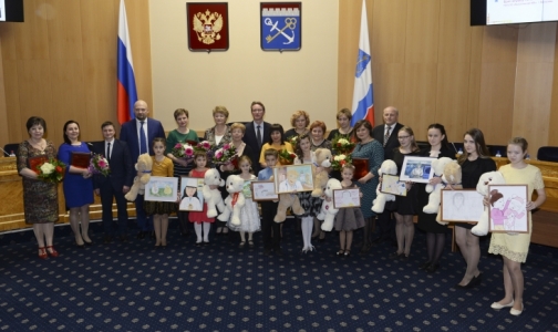 В Ленобласти назвали любимых детских врачей