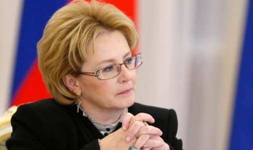 Веронику Скворцову наградили за спасение женщины на борту самолета