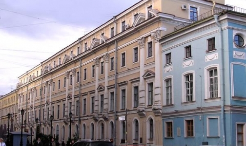 В Петербурге угрозы о заминировании получили 28 больниц и комздрав
