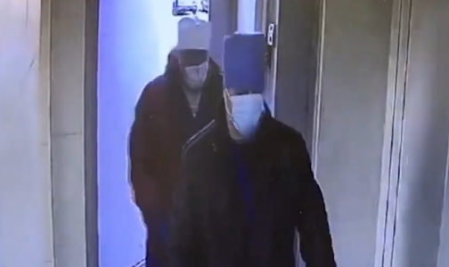 Следком опубликовал видео налетчиков на больницу в Сестрорецке