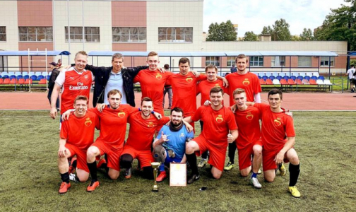 Сердечный финал: врачи Центра Алмазова показали коллегам «мастер-класс» на поле