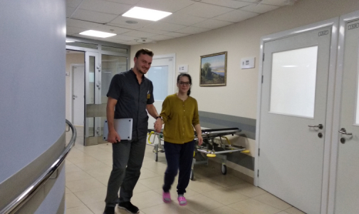 В Центре Алмазова спасли молодую пациентку с редкой болезнью моямоя