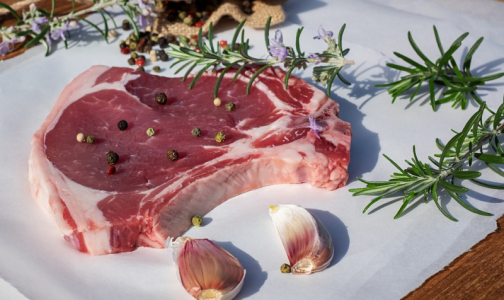Диетолог рассказала, какие продукты могут грозить сальмонеллезом