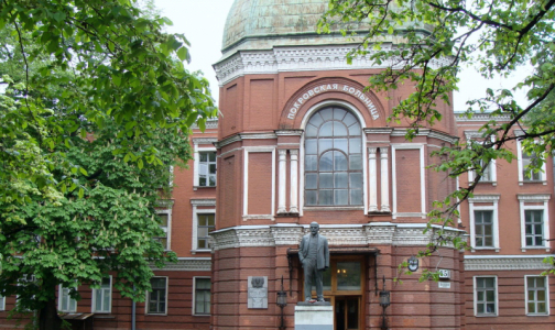 В Покровской больнице и в Госпитале ветеранов войн – еще три пациента с коронавирусом