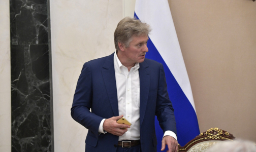 Пресс-секретарь президента Дмитрий Песков госпитализирован с COVID-19