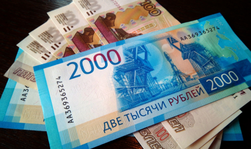 Кому, за что и сколько. В комздраве назвали суммы, которые получат петербургские медики за работу с COVID-19