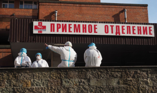 В петербургских ковид-больницах заканчиваются койки, но в Роспотребнадзоре этого не видят