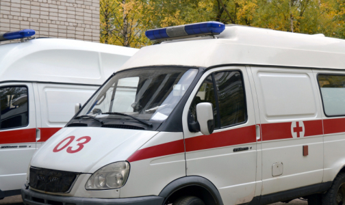 Петербуржцы украли из машины скорой медоборудование, но не продали - хранили дома