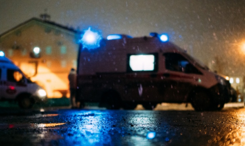 "Пациенты живы". Скорая помощь Омска смогла спасти пациентов только после акции протеста перед местным минздравом