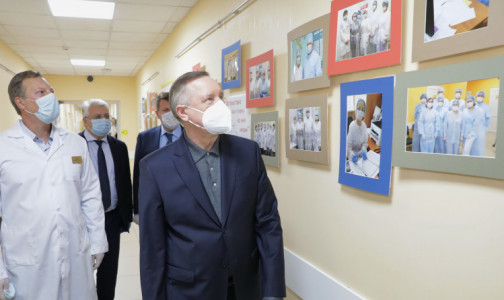 Беглов: Петербург начинает прививочную кампанию от COVID-19, город готовит 70 пунктов вакцинации