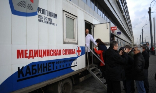 До полуночи петербуржцы могут сделать бесплатную «флюшку» в центре города