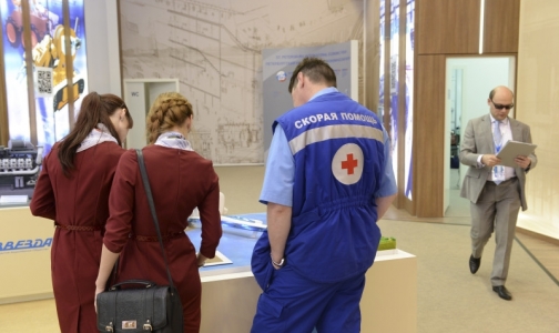 Волонтерам в больницах упростят поступление в медицинский вуз