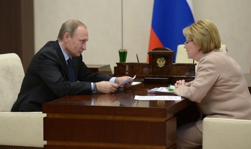 Вероника Скворцова рассказала президенту о «благополучной» эпидемии гриппа и стабильных ценах на лекарства