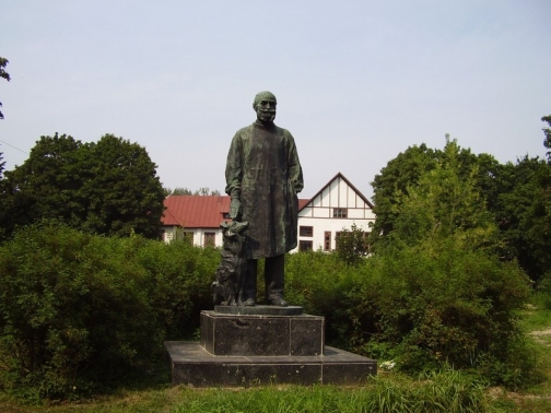 В Первом меде установили памятник академику Павлову