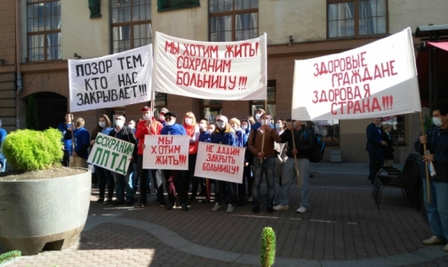 Петербуржцы с туберкулезом добрались до комитета по здравоохранению