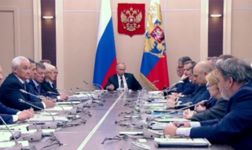 Путин: В дороговизне лекарств виноваты недобросовестные чиновники