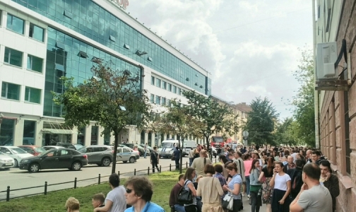 БЦ «Сенатор» в Петербурге эвакуировали из-за угроз обиженного врача