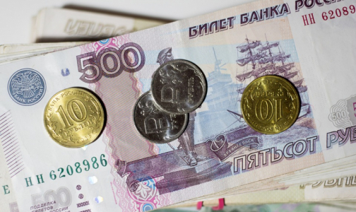 Каких врачей в Петербурге работодатели заманивают высокими зарплатами