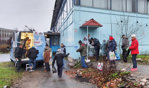 В Петербурге появился «Автобус милосердия» для бездомных