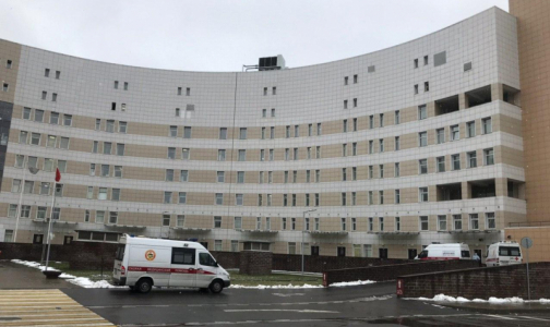 Боткинская больница готовит старые корпуса для приема контактных по коронавирусу