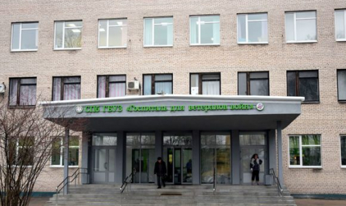 В аппарате вице-губернатора Олега Эргашева рассказали, сколько «ковидных» пациентов в Госпитале для ветеранов войн